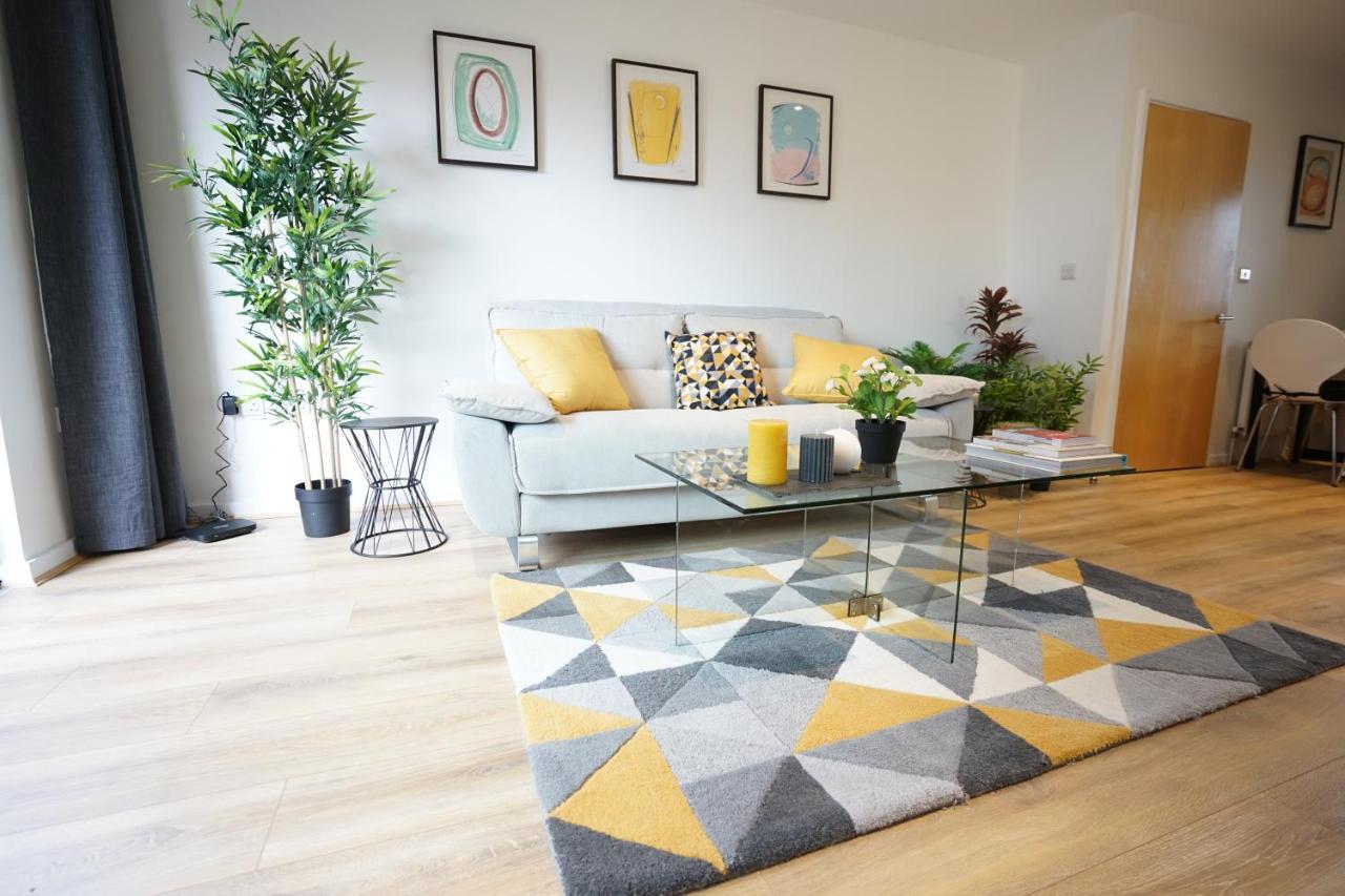Perfectly Located Stunning Apartment London Exterior photo
